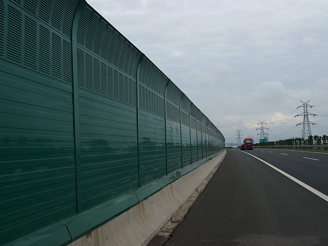 铁路隔音墙